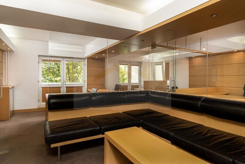 Unirii, Fantani, spatiu birouri de vanzare 5 camere, 110 mp, Investitie